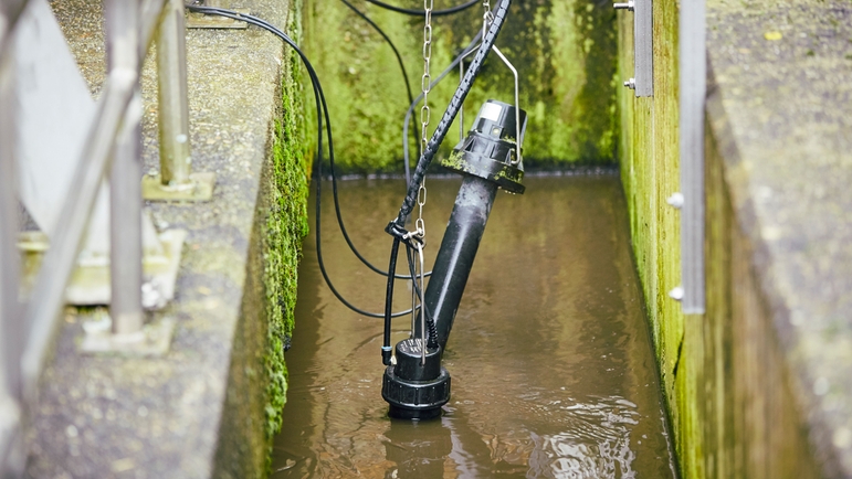 Stadtlohn污水处理厂使用ISEmax CAS40D传感器测量硝氮和氨氮。
